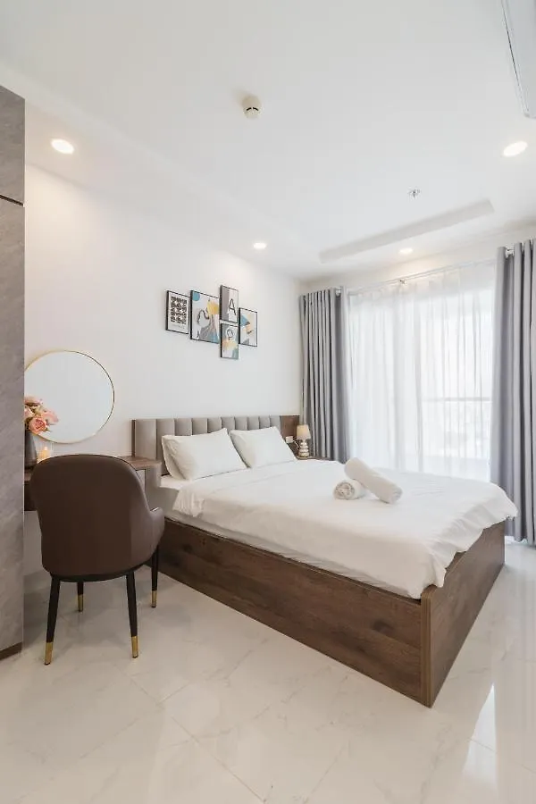 Big Promo 20% Luxury 2Br Apt - City Skyline View- Hot Ho Chi Minh City Apartment